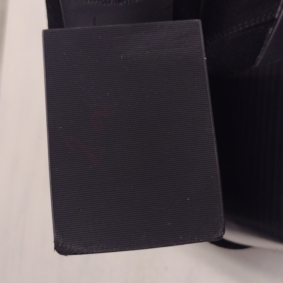 Blondo Waterproof bootie women size 10M black color. - Picture 11 of 13